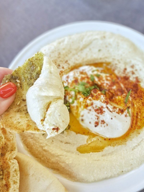 einfaches Hummus Rezept, Hummus, hummus beilagen, hummus brot, hummus brotaufstrich, hummus creme, hummus cremig, hummus cumin, hummus deutsch, hummus dip, hummus dip rezept, Hummus im Thermimix, Hummus mit dem Thermomix, Hummus Rezept, hummus rezept original, Hummus selber machen, schnelles Hummus Rezept